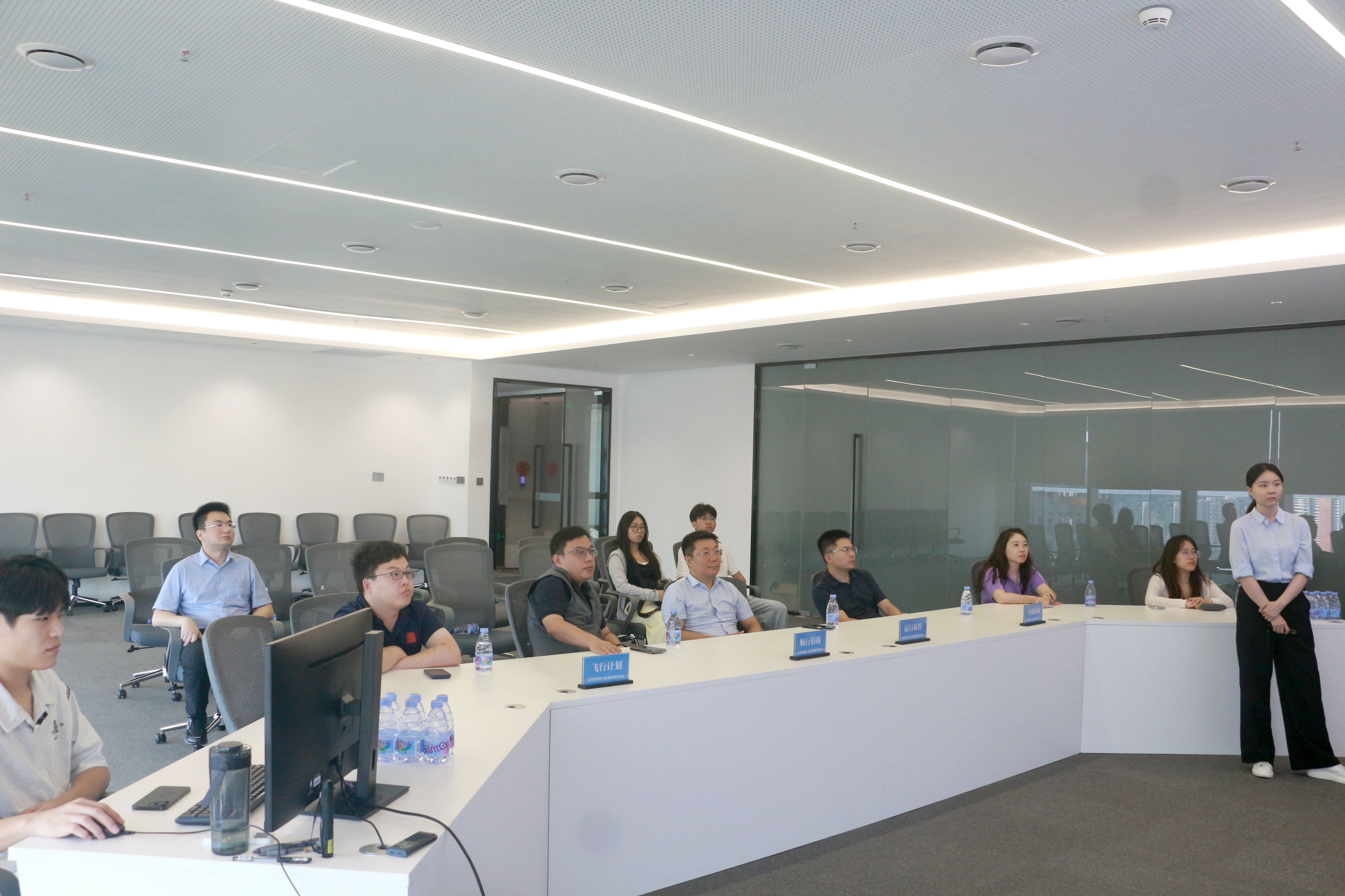 南航人文与社会科学学院到访深圳研究院调研交流